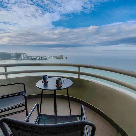 'Newly Refurbished' 'Sunny Seaview' At Regency With 2 Carpark By Shine Stay Port Dickson Exteriér fotografie