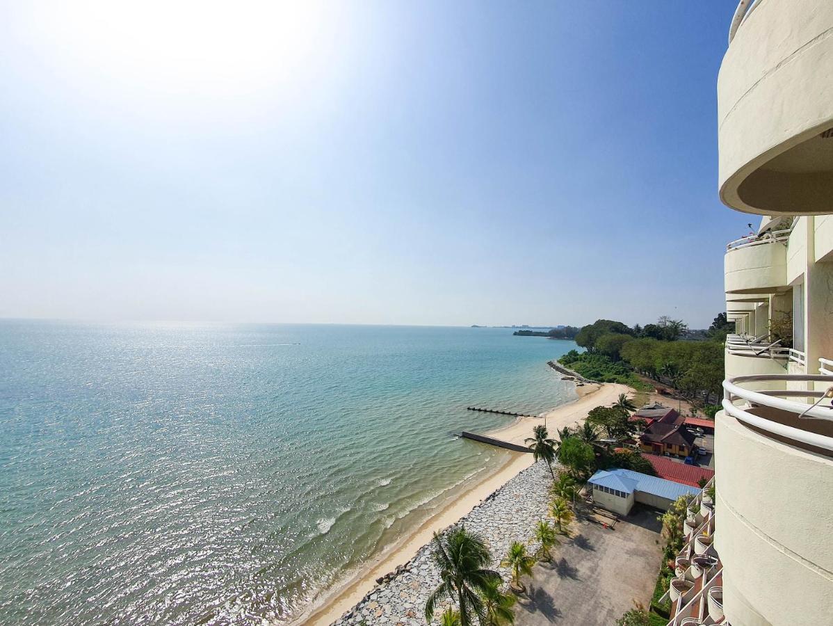 'Newly Refurbished' 'Sunny Seaview' At Regency With 2 Carpark By Shine Stay Port Dickson Exteriér fotografie