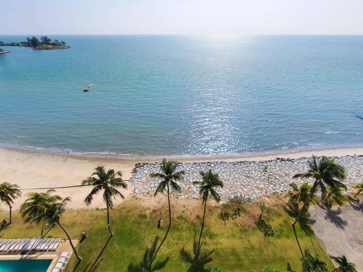 'Newly Refurbished' 'Sunny Seaview' At Regency With 2 Carpark By Shine Stay Port Dickson Exteriér fotografie