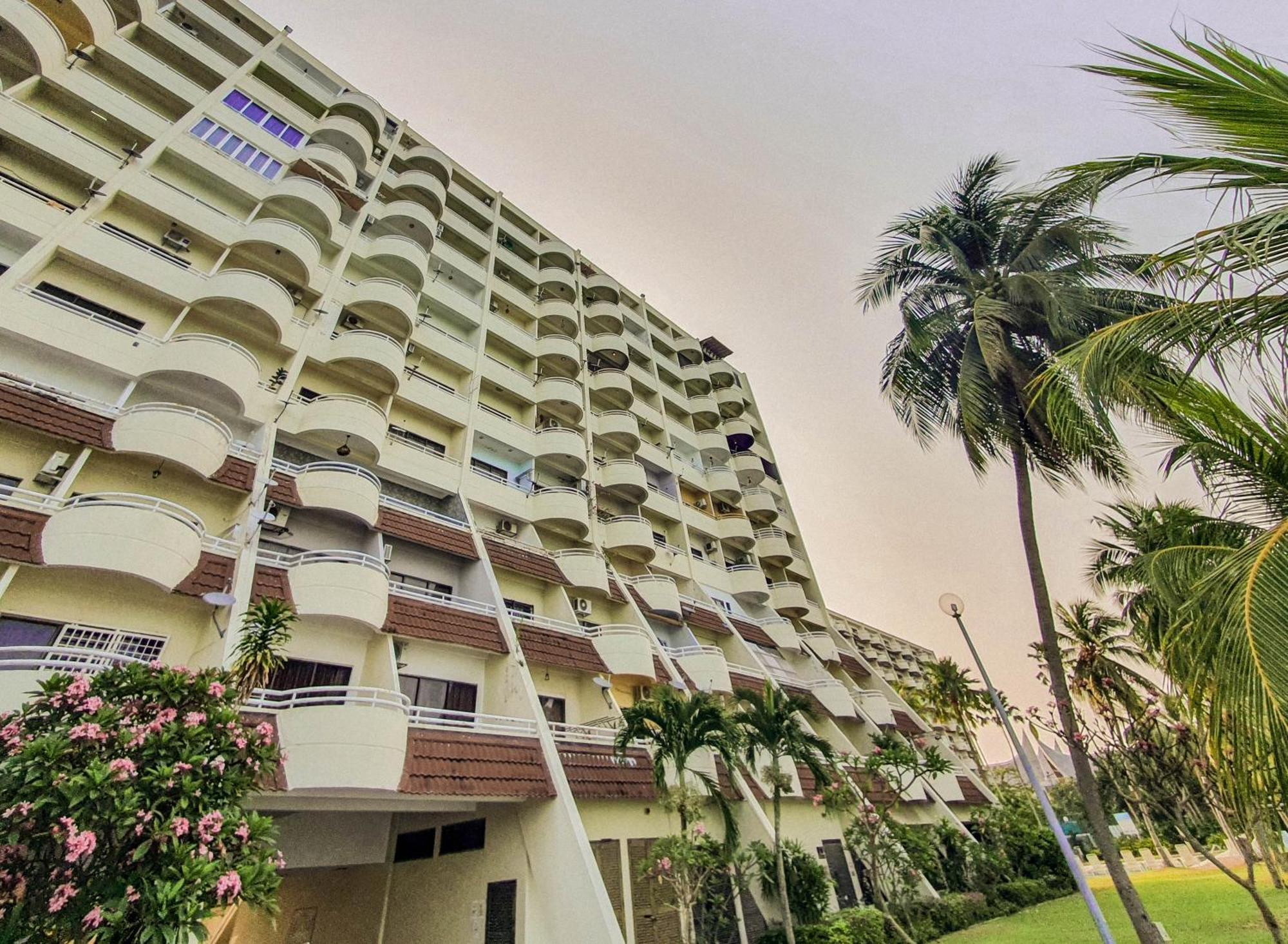 'Newly Refurbished' 'Sunny Seaview' At Regency With 2 Carpark By Shine Stay Port Dickson Exteriér fotografie